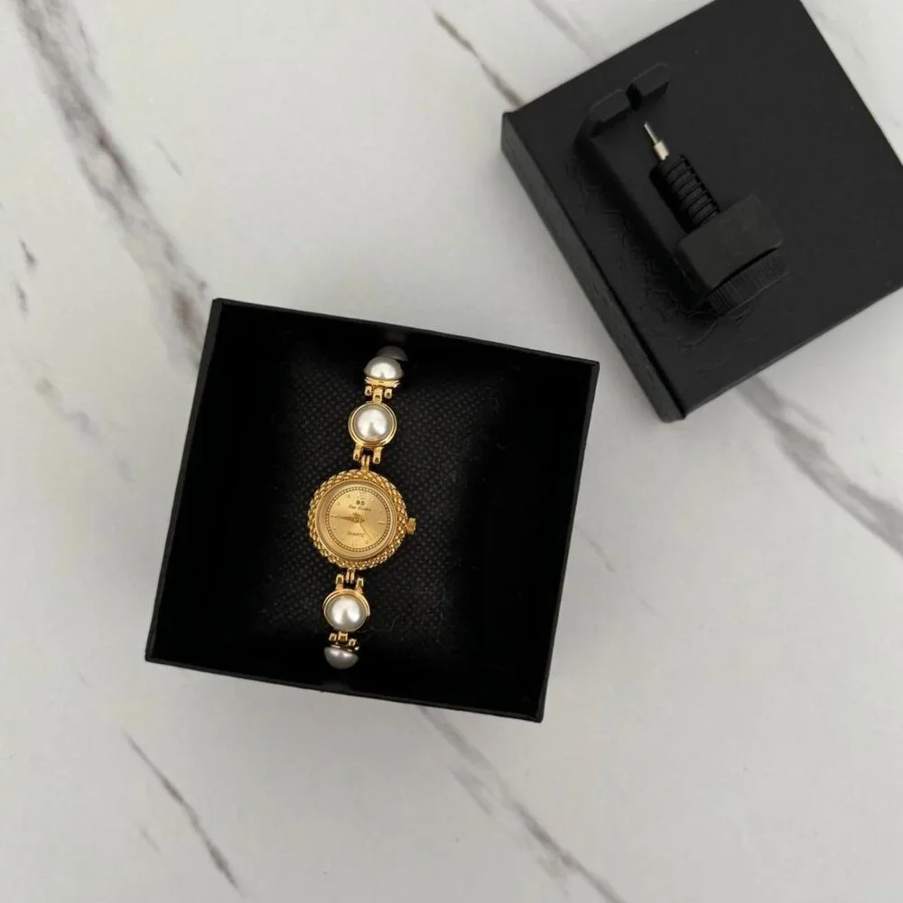 Sku0186 Retro Gold/White Pearls Women Sun Shape Watch Stainless steel + gift bag